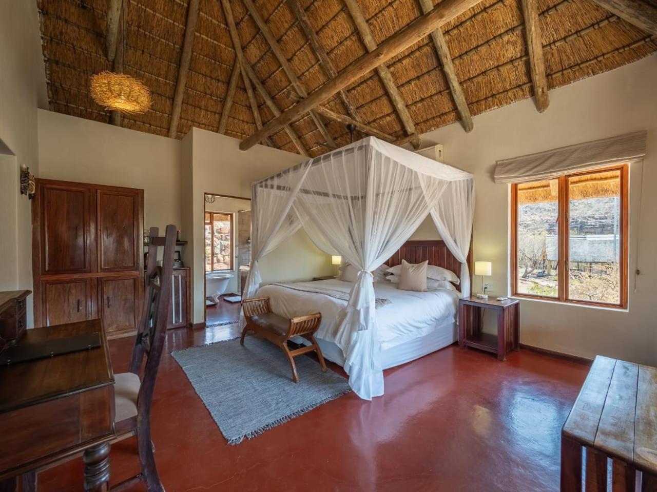 Shibula Safari Lodge Welgevonden Game Reserve Exterior foto